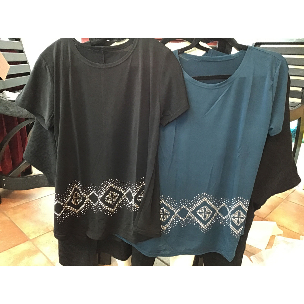 Top - Short Sleeve w/ Rhinestone